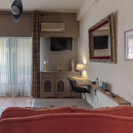 The Heart Of Plaka Apartment Athens Luaran gambar
